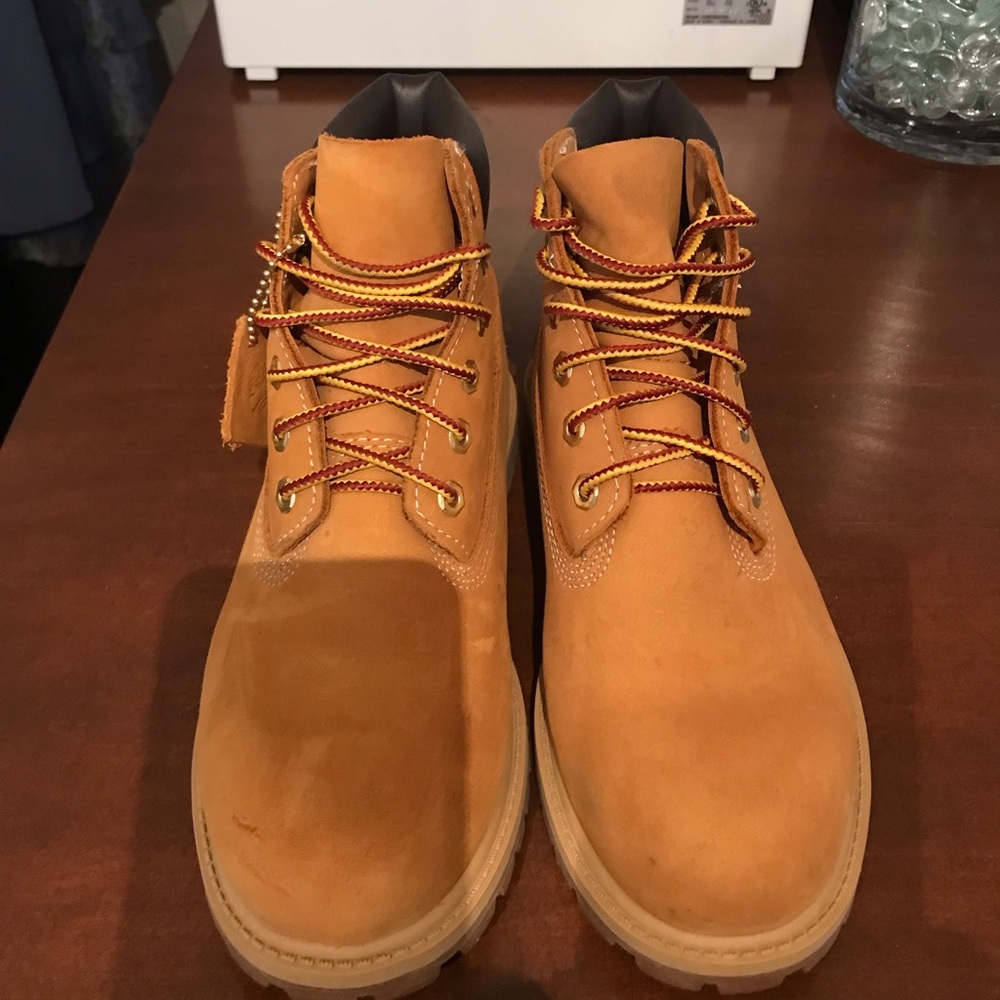 Primaloft timberlands size 3